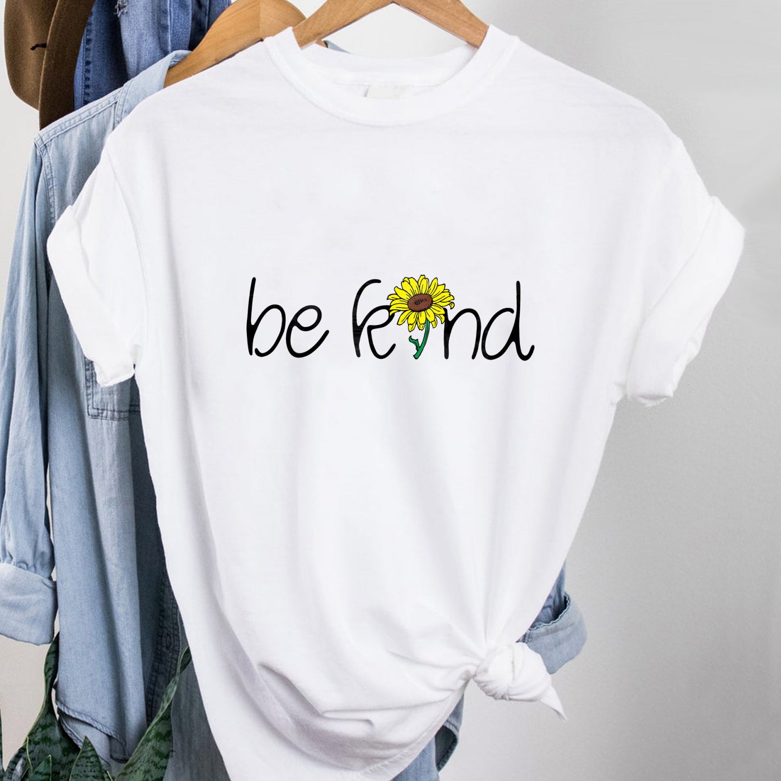 Тениска Be Kind