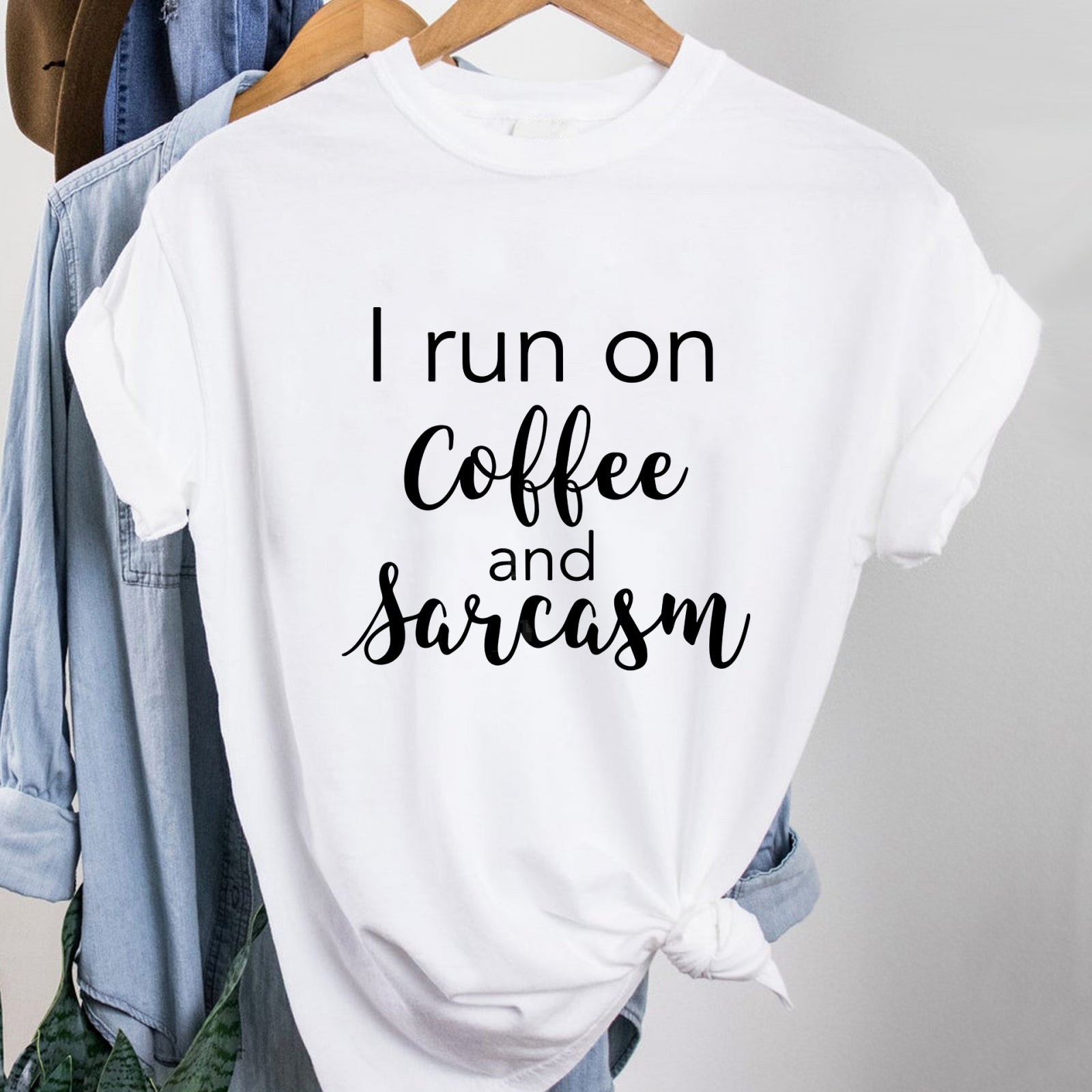 Тениска I run on Coffee