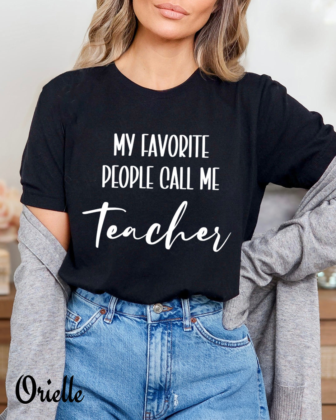 Тениска черна Relaxed Fit Favorite People