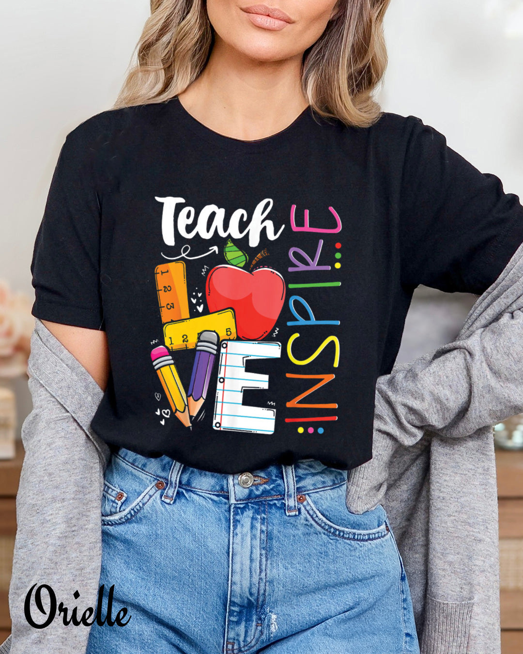 Тениска черна Relaxed Fit Love Inspire