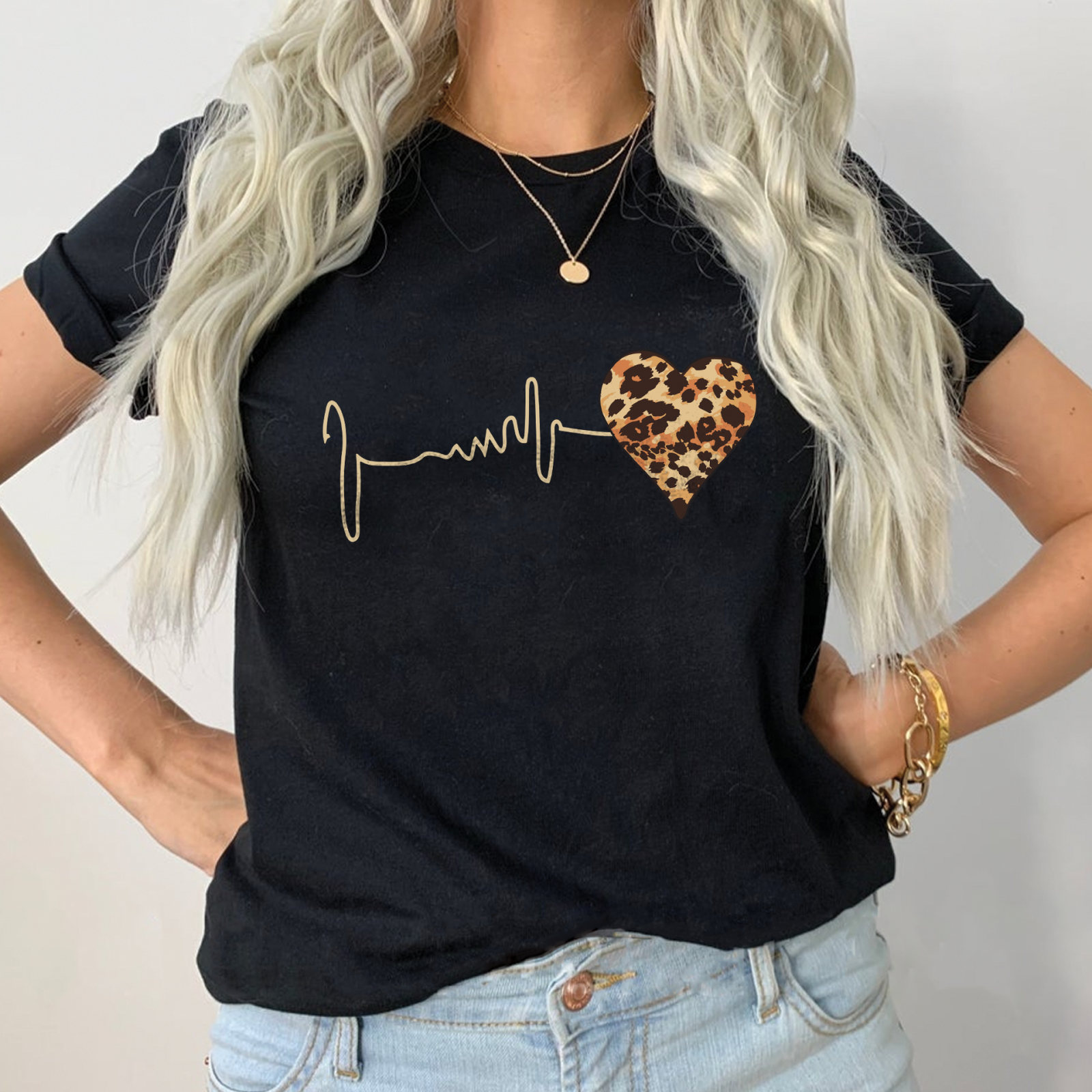 Тениска черна Heartbeat