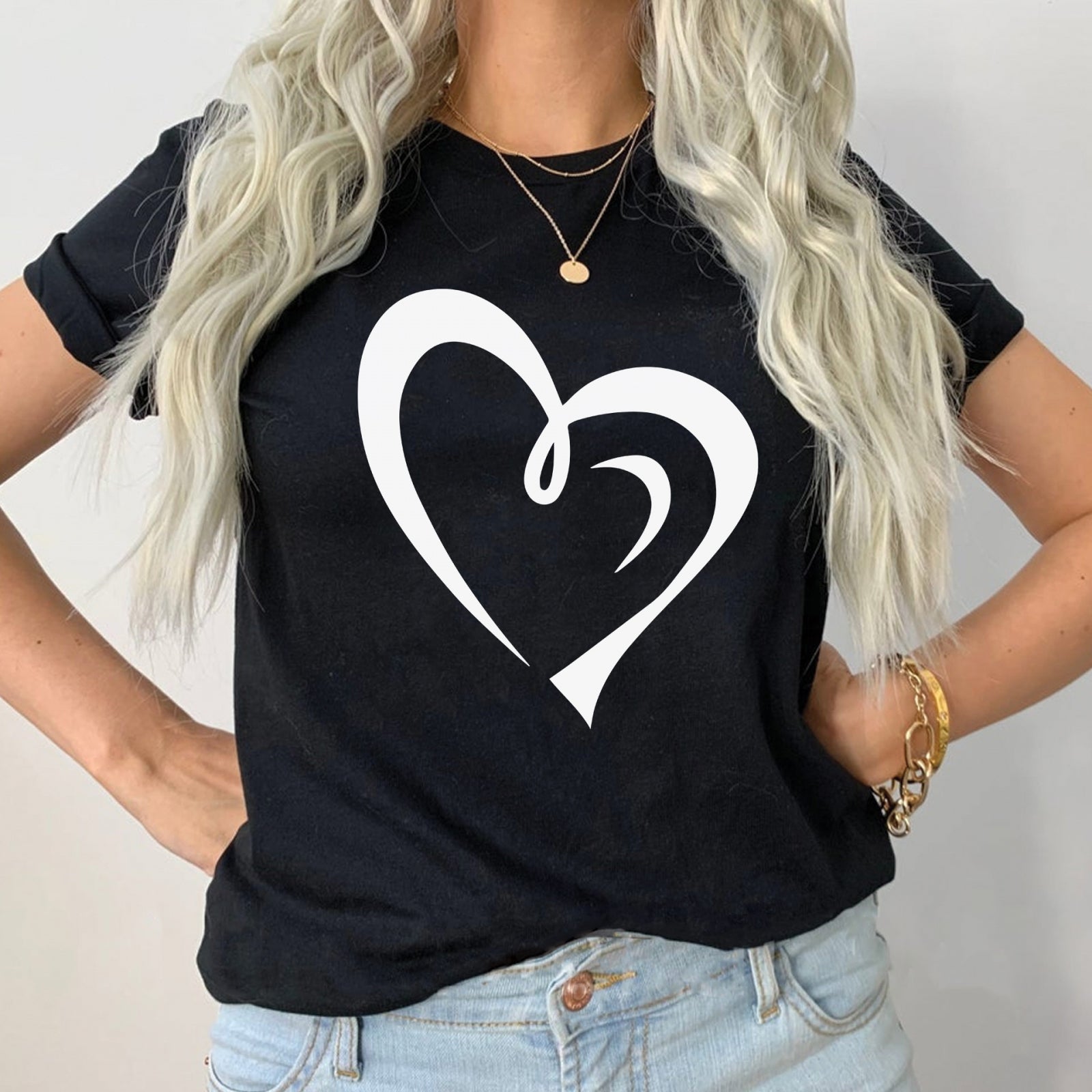Тениска черна Abstract Heart