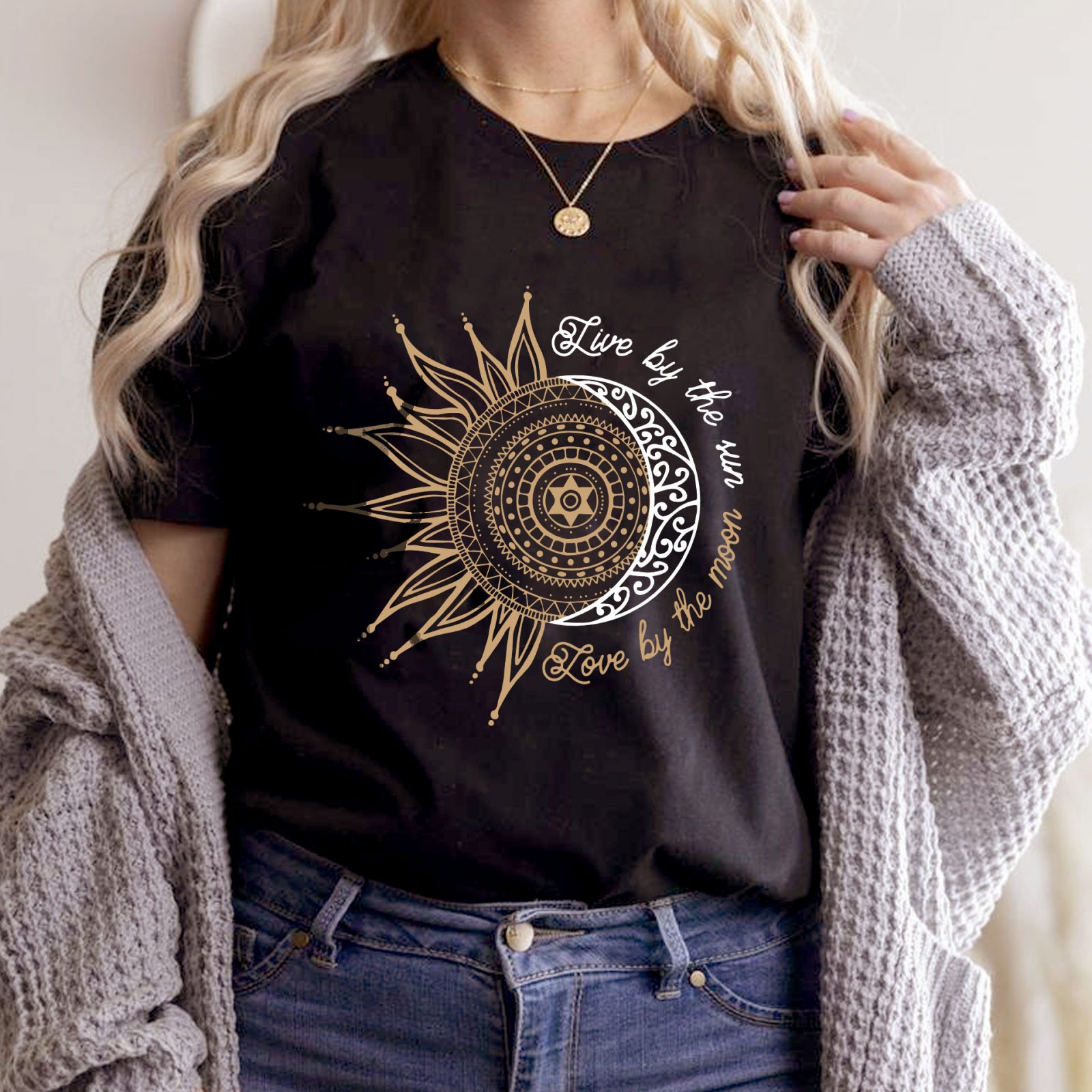 Тениска черна Live by the Sun