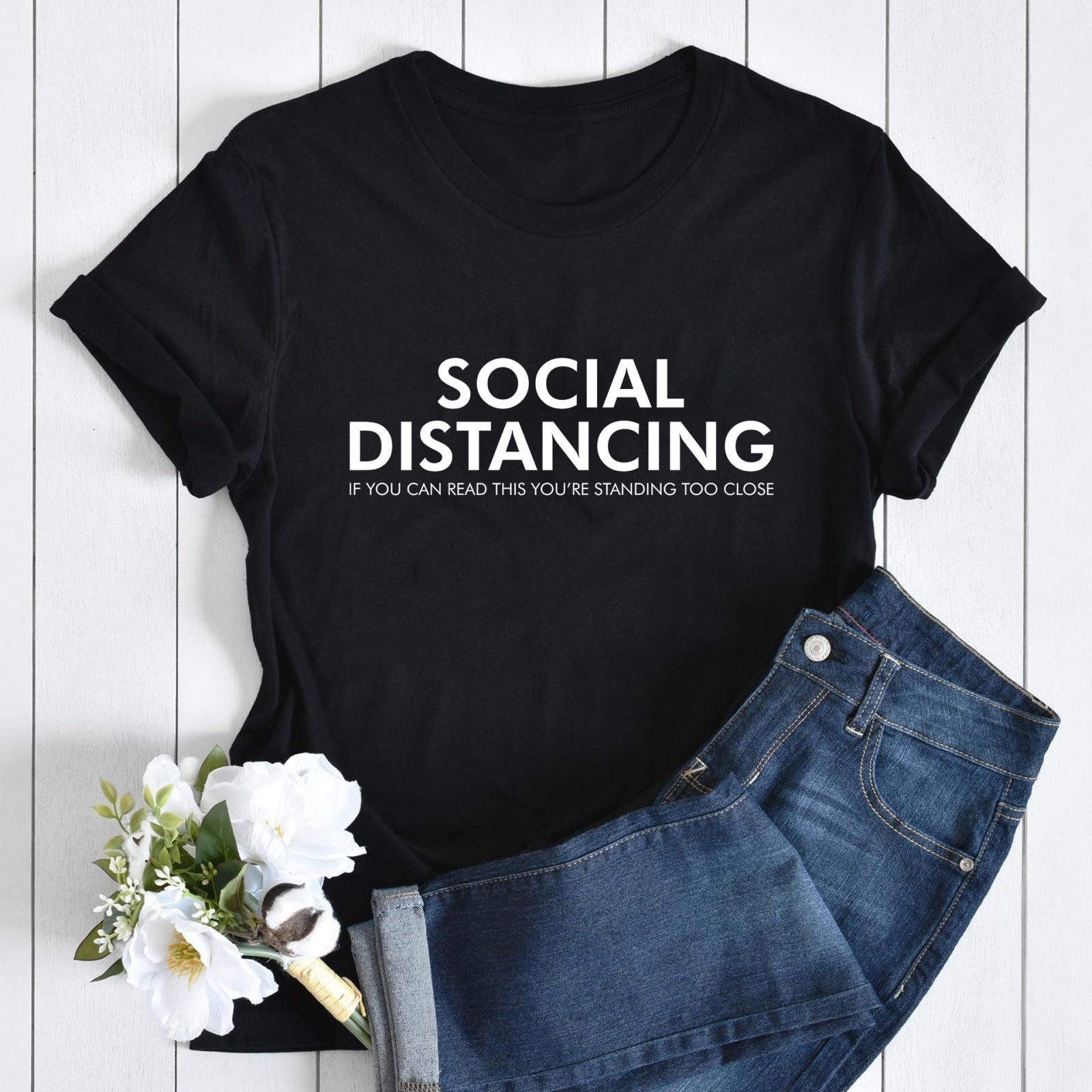 Тениска черна Social Distancing
